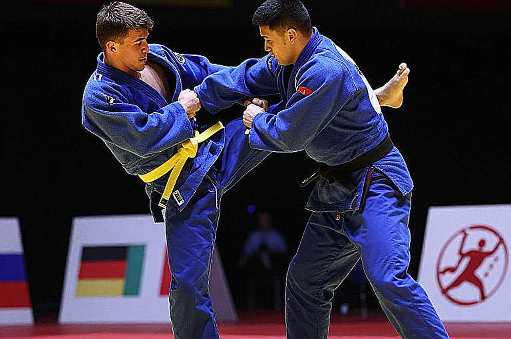 The Scale, the Scorecard, and the Gap Between Vietnamese Martial Arts and the Professional Stage