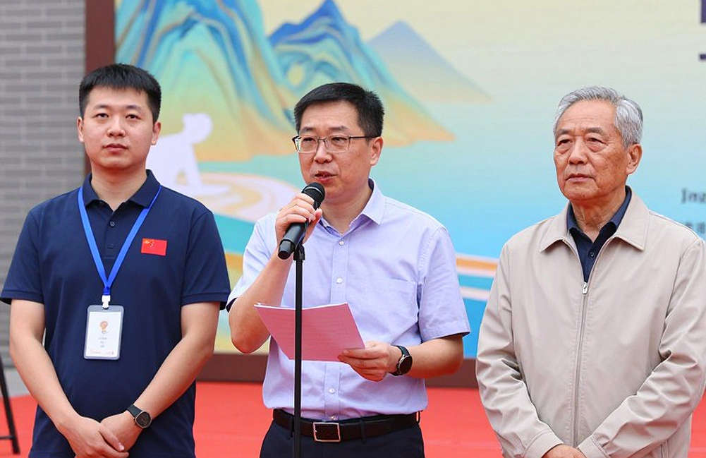 Bản ghi chép 1.500 tỷ đồng: Khi nước cờ Sindarov trở thành món quà ngoại giao