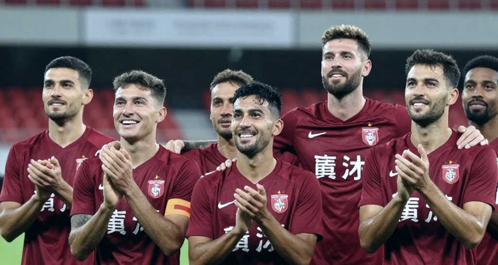 Vietnamese football news is being mislabeled: the lesson of a package that exploded