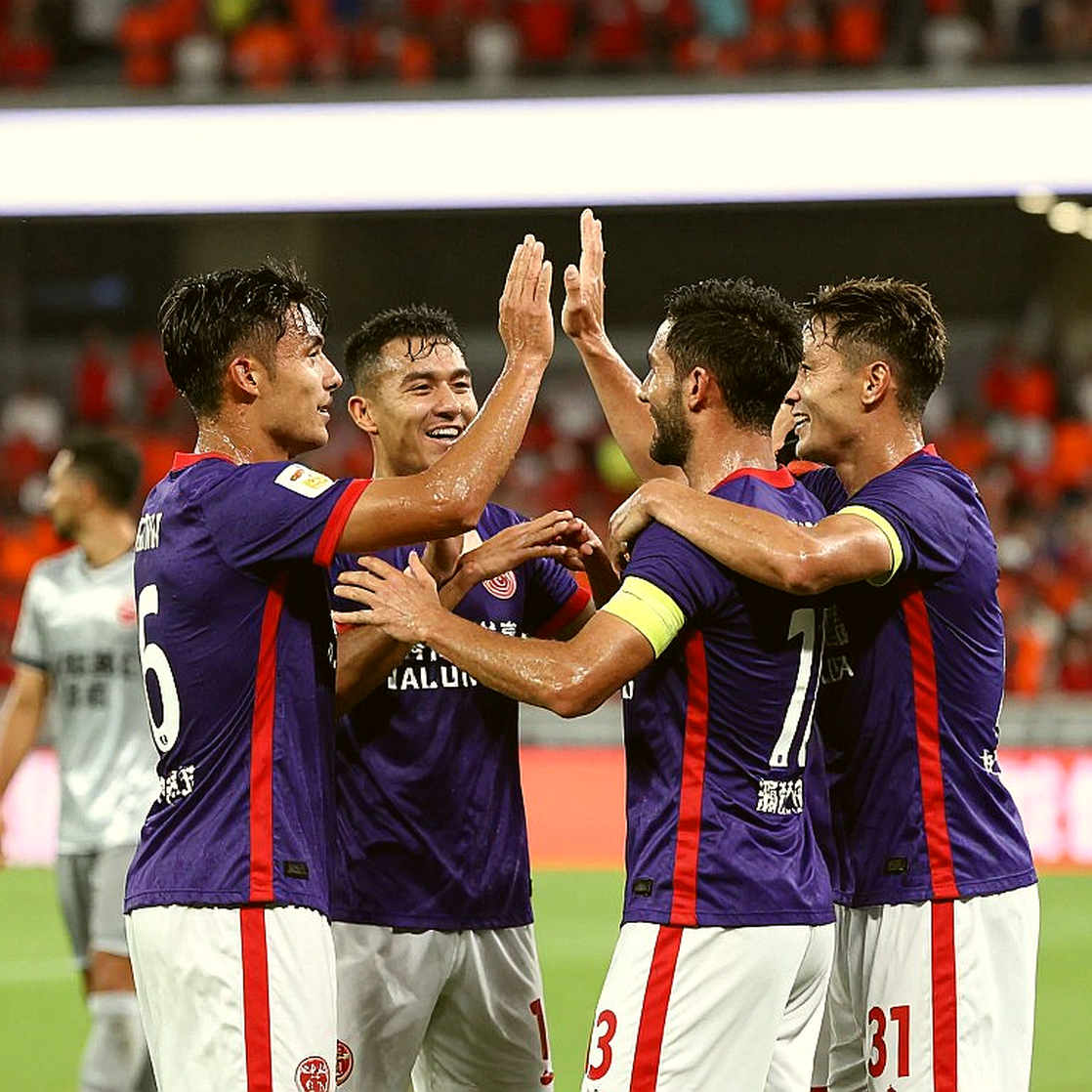 Quang Hải rút khỏi FIFA ASEAN Cup: khoảng trống số 10, chiếc băng đội trưởng và bốn ngày không còn chỗ sửa sai