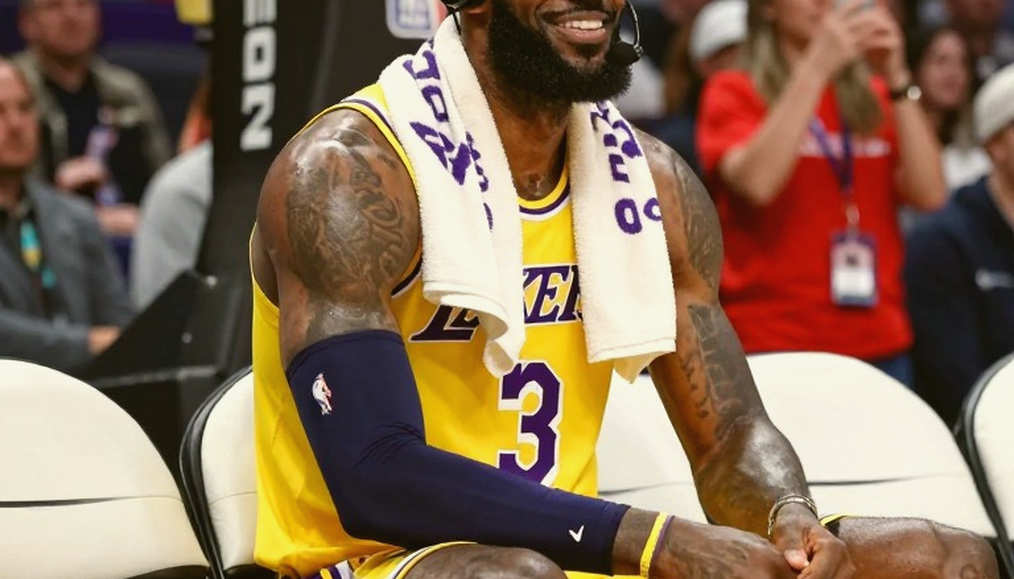 Án phạt lịch sử: LA Clippers mất 5 lượt chọn vòng 1, bị phạt 30 triệu USD và cấm chủ tịch 1 năm – Khởi đầu cho kỷ nguyên tái thiết khắc nghiệt Án phạt lịch sử: LA Clippers mất 5 lượt chọn vòng 1, bị phạt 30 triệu USD và cấm chủ tịch 1 năm – Khởi đầu cho kỷ nguyên tái thiết khắc nghiệt
