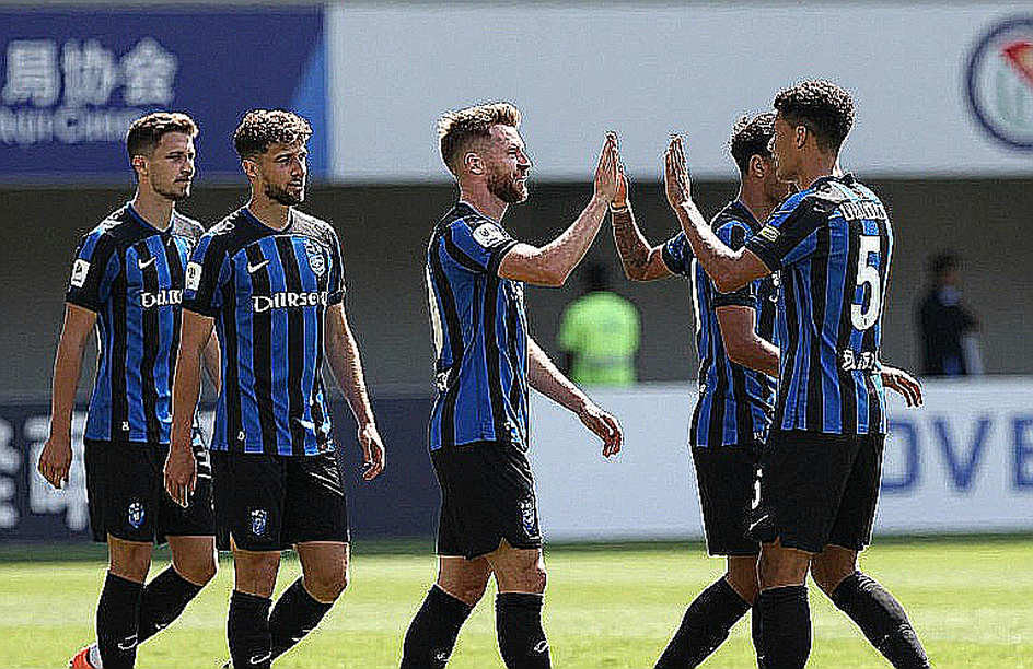 Lewis Hall Signs Until 2031, Chelsea Repriced at £5 Billion: Two Rooms, Two Heartbeats