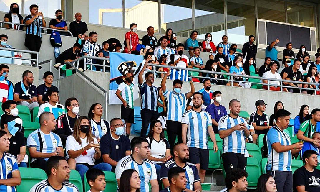 Đình Bắc chấn thương không nặng: 'Kịp Asian Cup' chưa phải là điều an tâm