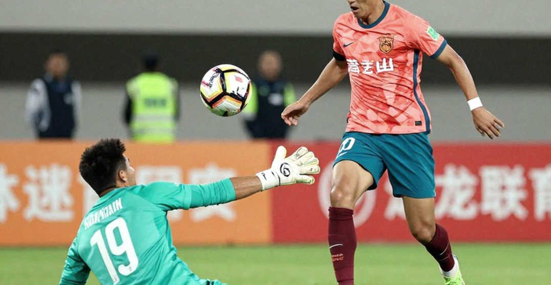 Bergson da Silva and SUGBK: Malaysia Bring All of Johor to Jakarta Bergson da Silva and SUGBK: Malaysia Bring All of Johor to Jakarta